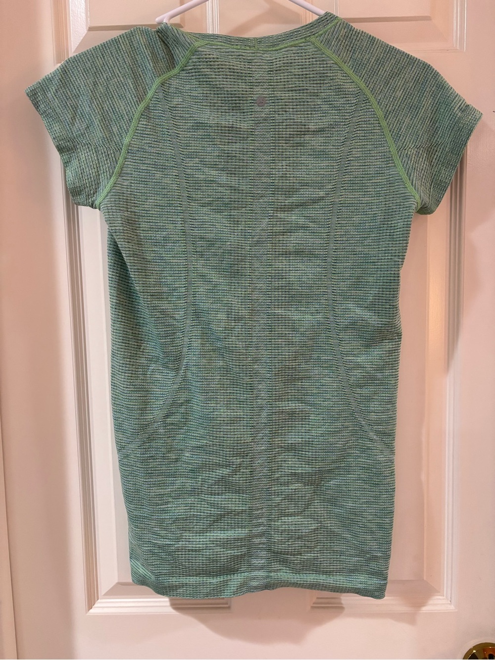 lululemon athletica Women's Short Sleeve Swiftly Tech-Green - Picture 2 of 2